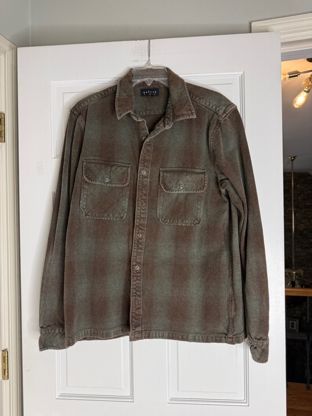 Velvet by Graham & Spencer Olive & Brown Plaid Button-Front Shirt Jacket. Medium